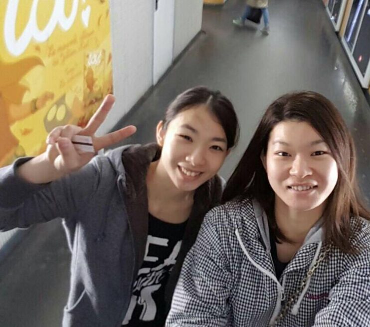 松友美佐紀の私服2枚目